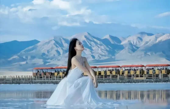 格爾木出發敦煌結束【察爾汗鹽湖+翡翠湖】雙湖深度遊一日遊