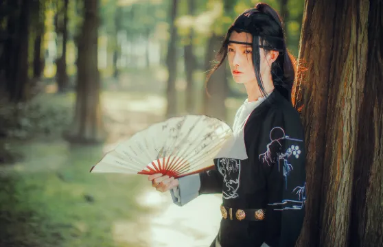 西寧Trip Moments【一對一跟拍街拍航拍抓拍婚拍/多語言翻譯攝影師/攝影攝像】