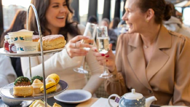 Londres : Croisière avec thé de l'après-midi