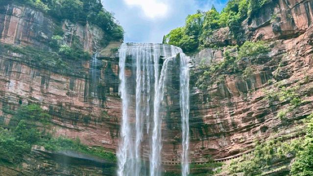 Chongqing Simian Mountain + Wangxiangtai Waterfall + Zhongshan Ancient Town Private Charter Day Tour with Chinese & English Service Available