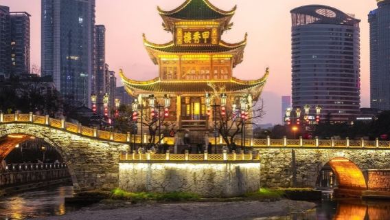 黔靈山公園+甲秀樓+青巖古鎮+夜郎谷一日遊【獨立包團+上門接送】