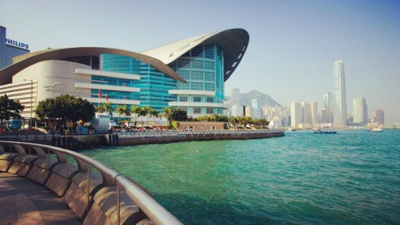 香港金紫荊廣場一日遊（專車接駁，自由選擇出行時間，不含門票）