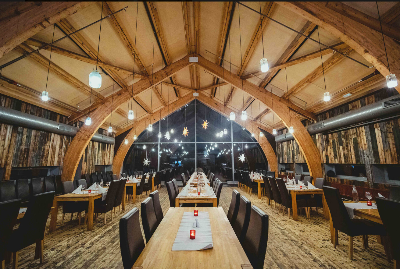 Norwegian Sami Culture Adventure + Dinner Included + 4.5-Hour English Tour · Round-Trip Kirkenes