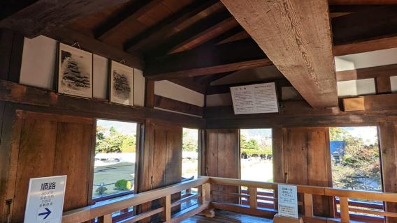 Recorrido a pie por el castillo de Matsumoto