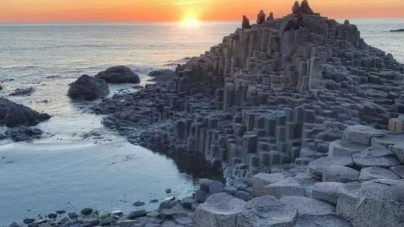 【權遊】巨人之路+黑暗樹籬+卡裡克索橋包車一日遊【中文司機】