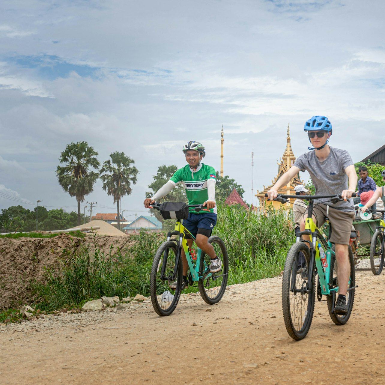 Mekong Islands: Bike Day Trip from Phnom Penh