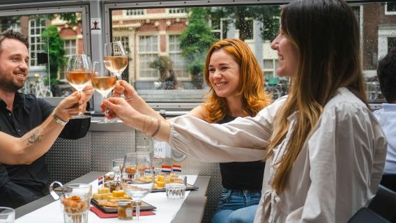 อัมสเตอร์ดัม: ล่องเรือคลองยามเย็นพร้อมเครื่องดื่มและชีส