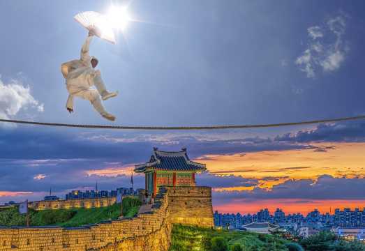 Korean Folk Village & Suwon Hwaseong Fortress + Nammun MarketOne Day Tour (From Seoul)