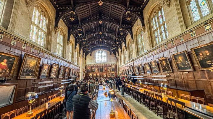 牛津自然博物館+基督堂學院+三一學院+聖約翰學院【中文地陪】