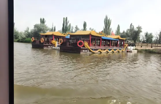 銀川沙湖+黃沙古渡+寧夏博物館+覽山公園包車一日遊英文服務