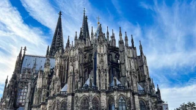 德國法蘭克福來回科隆一日遊【10H包車+中文免費定制】