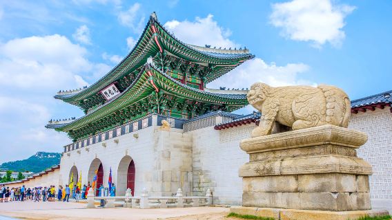 Seoul ancient capital stroll | Gyeongbokgung Palace & Bukchon Hanok Village immersive experience