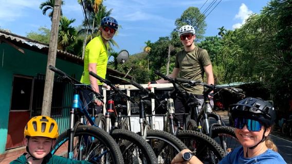 Kitulgala Sri Lanka: Downhill Mountain Biking