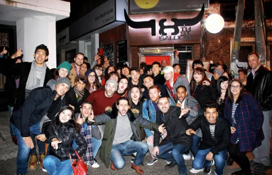 首爾弘大梨泰院酒吧體驗遊串酒吧之旅(3個酒吧+1個舞蹈俱樂部)-Seoul Pub Crawl by Absolute