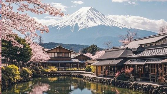 【期間限定特価】東京聖山麓吉田+聖湖+西湖合掌村里根場ワンデーツアー