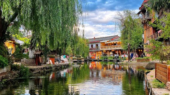 Lijiang, Yunnan - Traduzione/ guida/Guida locale - Citywalk |giro turistico|Inglese/Russo/Francese/Lingue minoritarie|Benvenuti a chiedere informazioni.