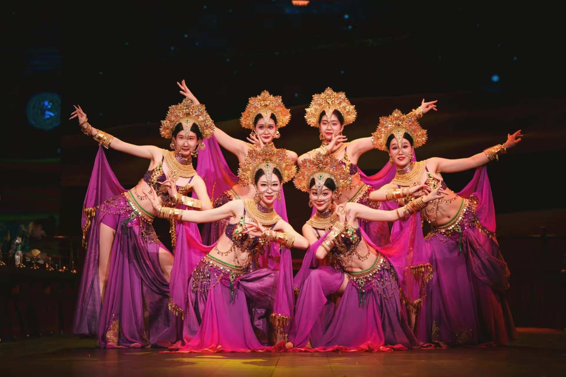 Beijing Yuxiandou·huangjiacai Museum Experience (Imperial Luxury Enjoyment + Ancient Chinese Ethnic Dance Performance + Royal Feast + Optional Traditional Costume Experience + Museum Tour)