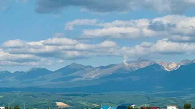 日本北海道富田農場+青池一日遊/行程可調-可訂製多日遊