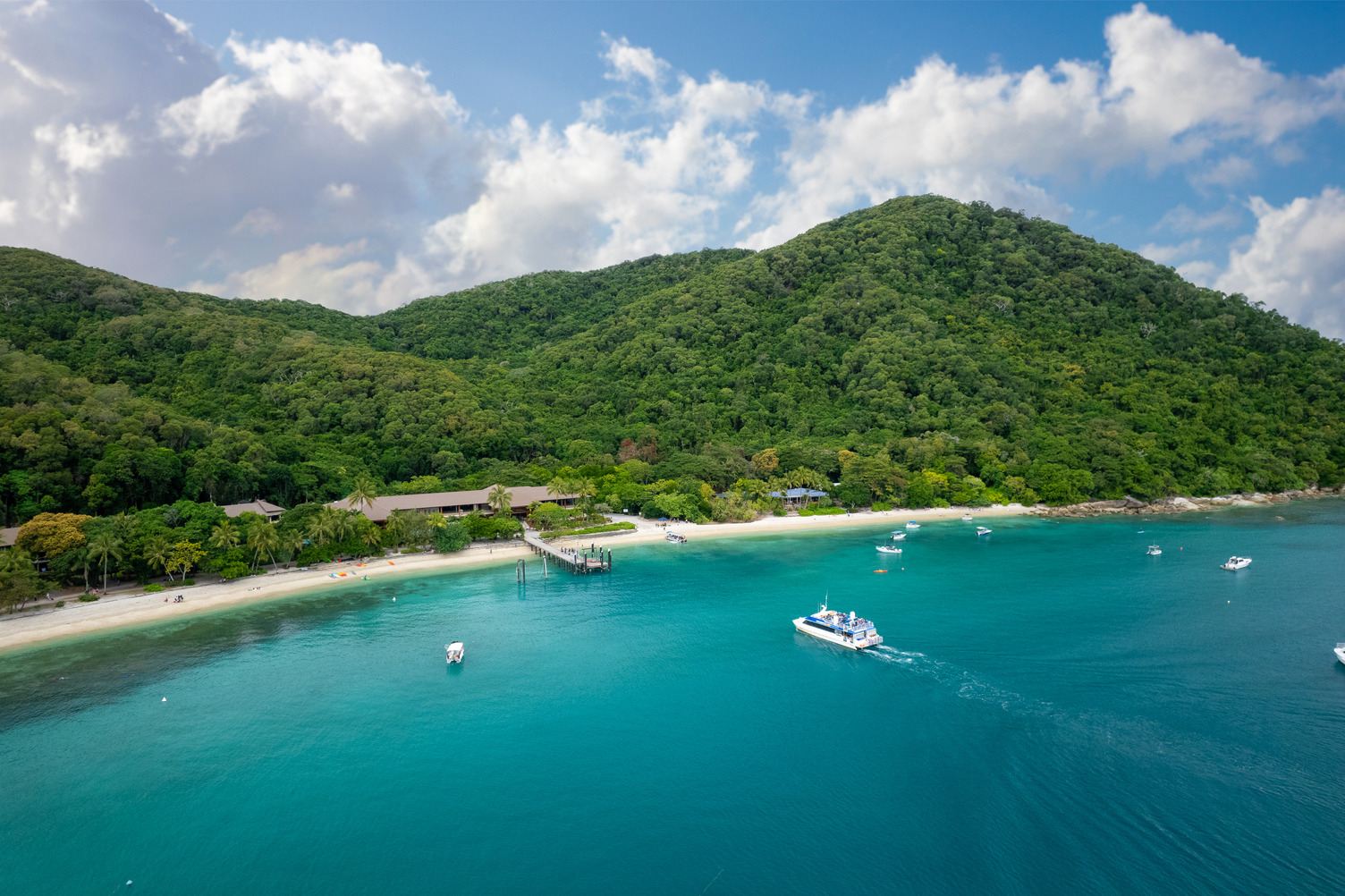 ออสเตรเลีย แคนส์ เกรตแบร์ริเออร์รีฟ เกาะหยก + เกาะกรีน ทัวร์ 1 วัน เล่นสโนว์เกิลลิ่งหรือเรือท้องกระจก