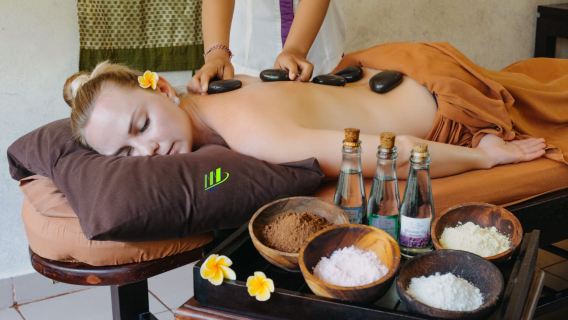 ヌサドゥアで楽しむホットストーン・バリ島マッサージ