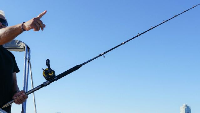 Barcelona: All-Inclusive Fishing Experience Package