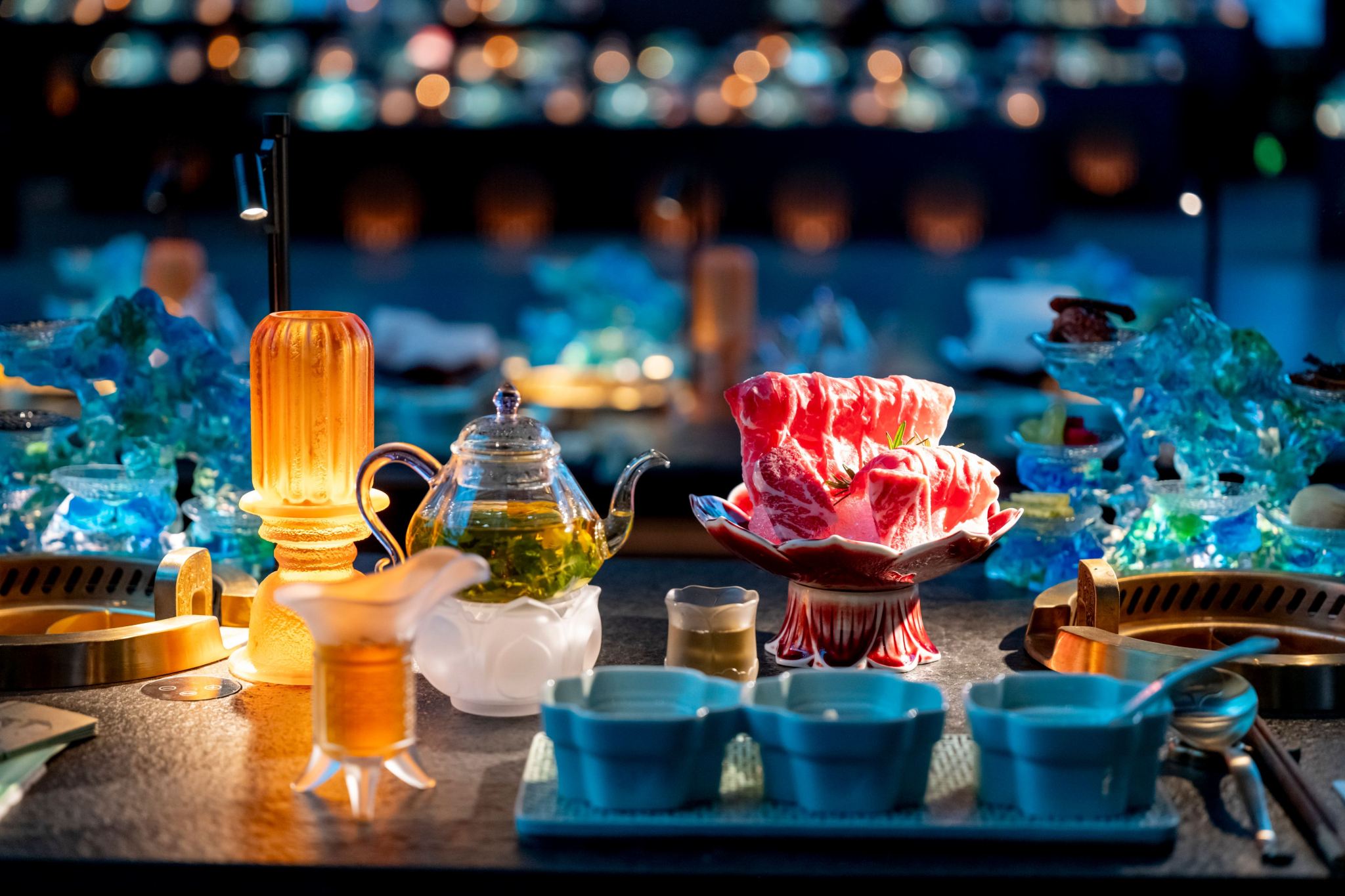 Banchetto HongDingYan di Chengdu: il Grande Festino di Hotpot Sichuan incontra uno Spettacolo Culturale Epico!