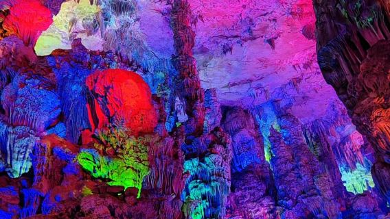 Private Yangshuo-Guilin Discovery: Cable Car, Cave & Night Show Spectacular