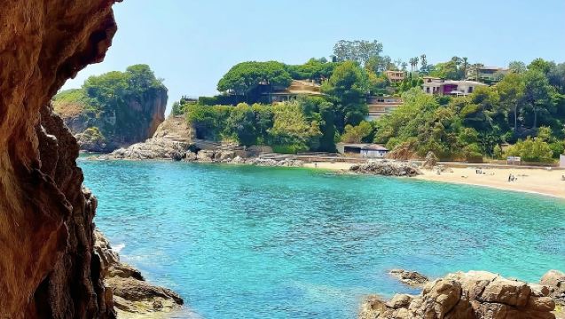 西班牙巴塞隆拿 來回：Tossa托薩小鎮+ 赫羅納 可定制