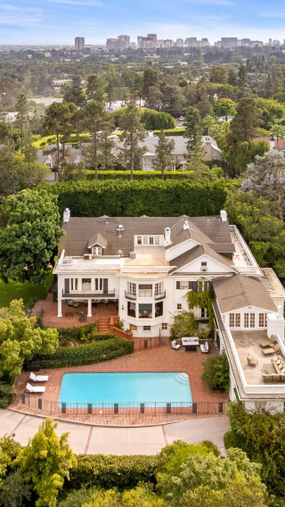 Santa Monica State Beach + Beverly Hills + Sunset Blvd + Art museum 1-day tour (admission ticket not included)