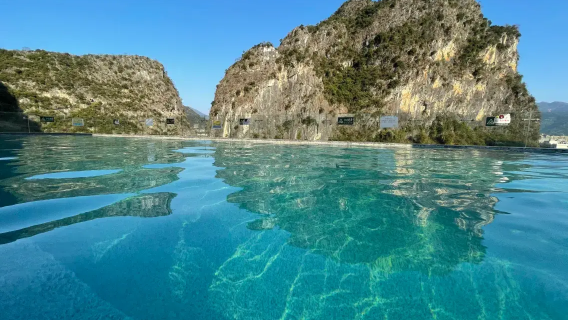 T three peak forest tea valley attraction + rooftop open-air starry sky hot spring | Yingde Yunju resort hotel | one night in a superior room + buffet breakfast for two