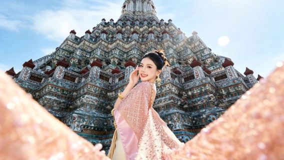 Trip moments at Wat Arun in Bangkok, Thailand[Clothing rental + photography service + high-quality outfits + premium service]