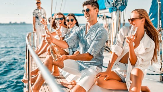 Phuket Racha Yai privat charterbåd snorkling endagstur | afhentning på hele øen + måltider inkluderet + guide inkluderet