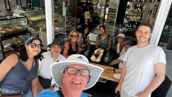 Chania: Walking food tasting tour