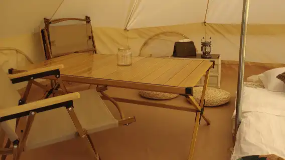 杭州富陽桐洲島露營地·過夜露營【森式野奢帳篷+雙人床+天幕桌椅+盥洗用品+雙人早餐】