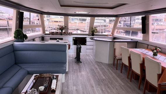 遼寧大連東港遊艇碼頭58尺豪華遊艇包船出海【提供魚竿魚餌+果盤+礦泉水+海鷗食+海上滑梯+魔毯+槳板】