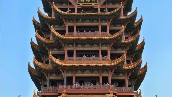 Torre de la Grulla Amarilla-Puente del río Yangtsé-Eastlake-Calle Han: excursión de un día (servicio en inglés disponible/varios tipos de vehículo a elegir)