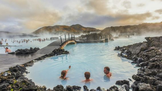 Golden Circle & Blue Lagoon: Small-Group Tour from Reykjavík with Entry