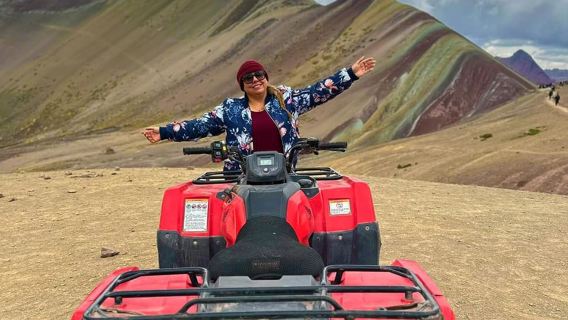 Cusco: Quad-Tour im Regenbogenberg