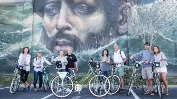 St. Petersburg: Mural Biking Tour