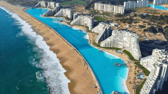 Santiago: Kebun Anggur Veramonte, Isla Negra dan Algarrobo