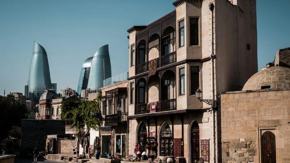Recorrido por la ciudad de Bakú: explora el corazón de Azerbaiyán