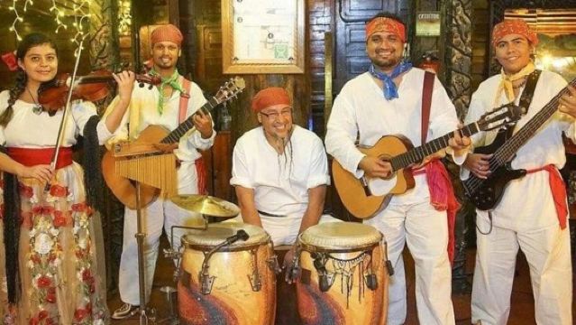 Пуэрто-Вальярта: Пиратское шоу залива