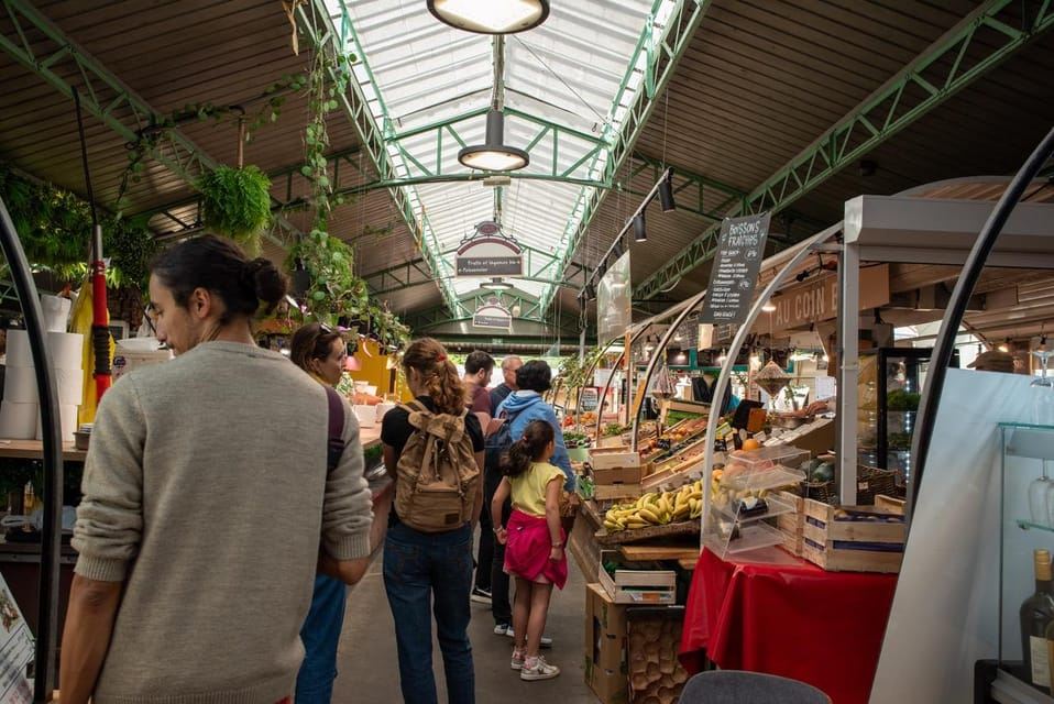 Paris: Ile de la Cité and Marais Guided Food Tour by Bike