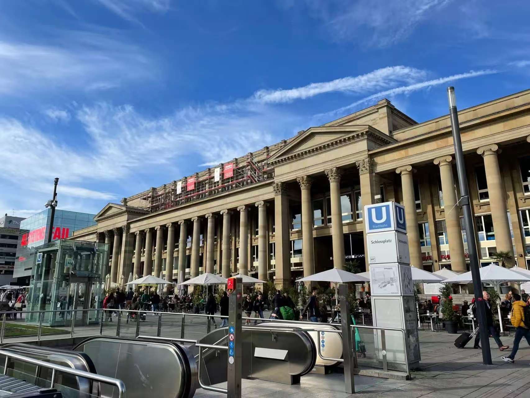 Porsche Museum + Mercedes-Benz Museum + New Palace + Palace Square 1-day tour