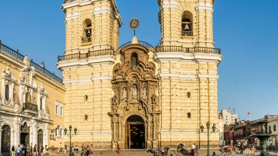 Lima Walking Tour & San Francisco Monastery