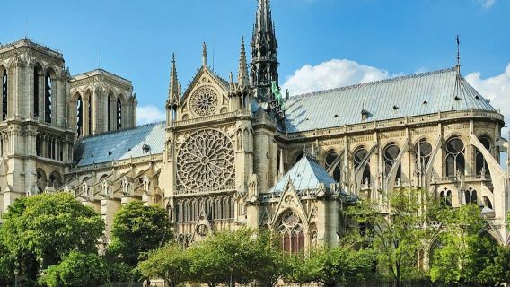 Île de la Cité: Semi-Private Guided Tour + Notre-Dame Cathedral of Paris Entry
