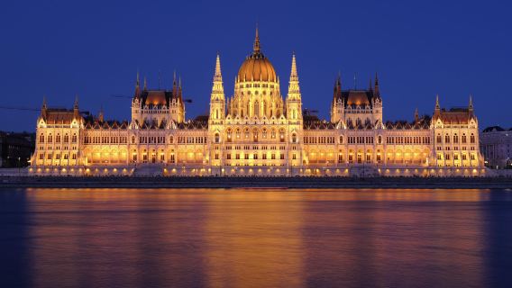 維也納-布達佩斯包車遊-漁人堡-布達佩斯自由廣場~~~~~