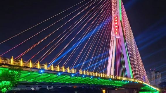 【シーサンパンナ・タイ族自治州】瀾滄江クルーズ(レッドアーティスト歌謡ショー+少数民族風情舞踊+没入型タイ族文化体験+風味ディナー)