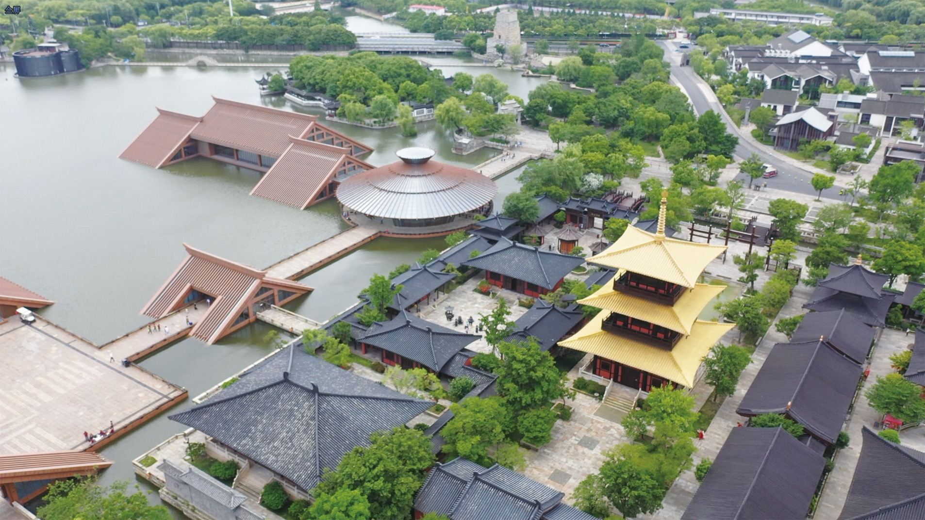 Shanghai Round-trip: Suzhou Humble Administrator's Garden - Hanshan Temple - Guanqian Street - Jinji Lake 1-day Tour | Private Charter