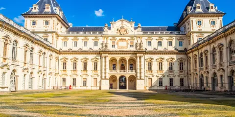 都靈王宮+瓦倫蒂諾城堡+蘇佩爾加大教堂+意大利國家汽車博物館